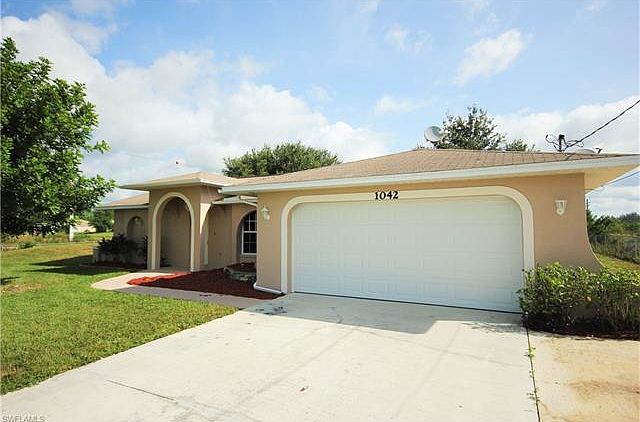 1st image of 1042 Cavanagh Ave