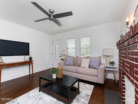 5th image of 4567 POLARIS Street
