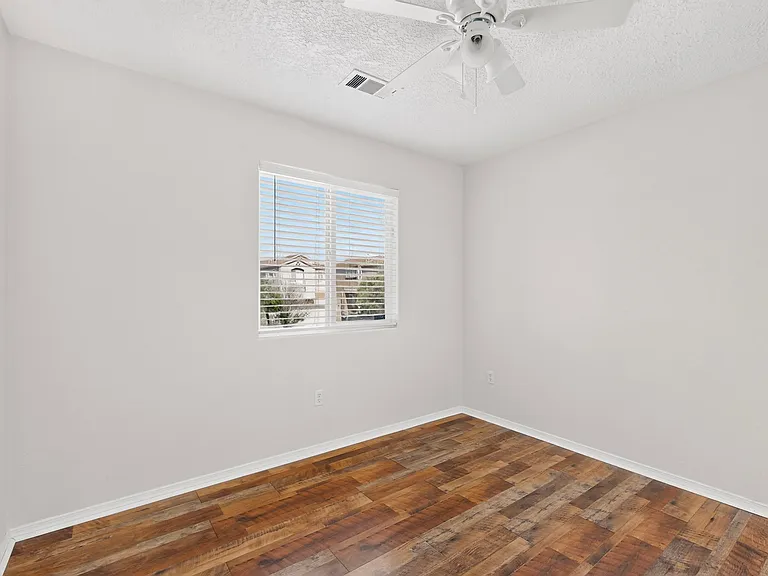 2323 Margarita Dr SE — Photo 33