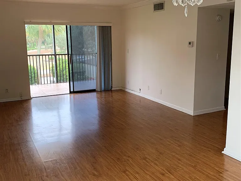 200 Jacaranda Country Club Dr #1B — Photo 5