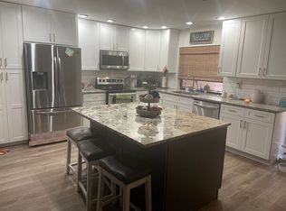 872 NW 108th Ln, Coral Springs, FL 33071