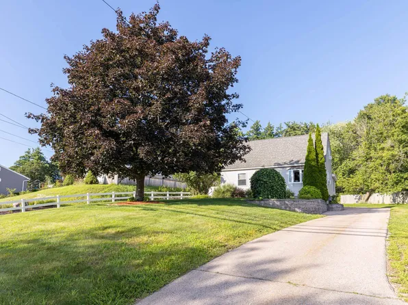 949 Mammoth Road, Manchester, NH 03104