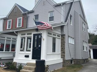 223 Williams Rd, Bryn Mawr, PA 19010