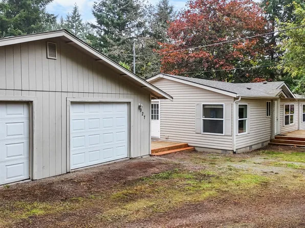 927 N Tipsoo Loop, Rainier, WA 98576