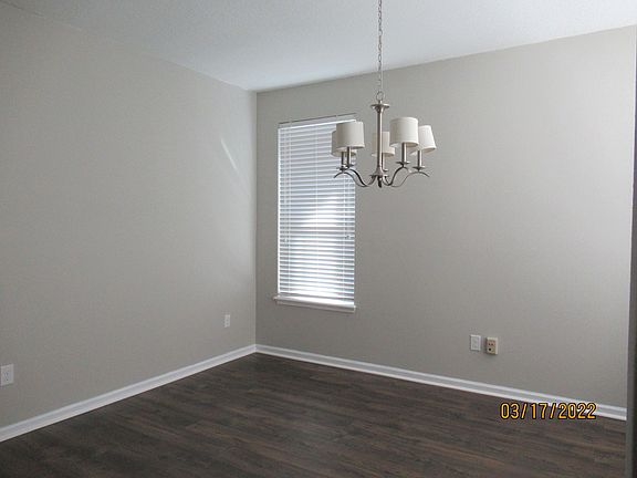 5th image of 1491 Carpathian Dr