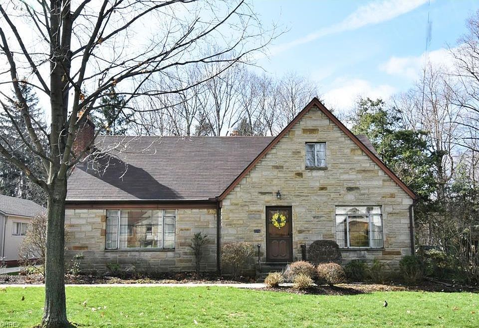 1st image of 9213 Evergreen Dr