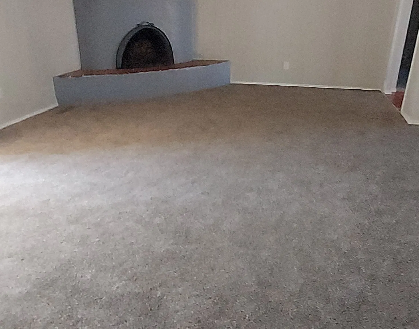 4 bed, 2.5 bath, 2022 sqft, $3,850 — Photo 3