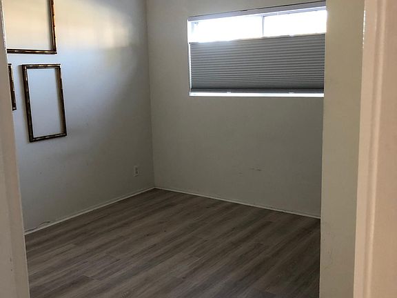 3rd image of 1548 N Avenue 47