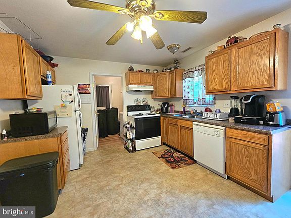 5th image of 8339 Upper Hill Rd