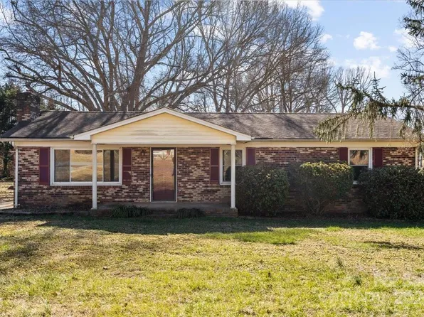214 Costner Dr, Bessemer City, NC 28016