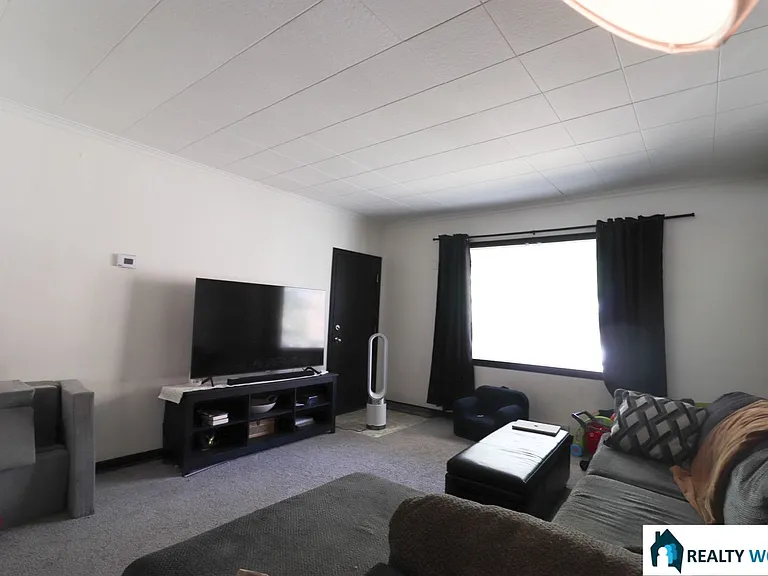 1619-1623 D Street — Photo 3