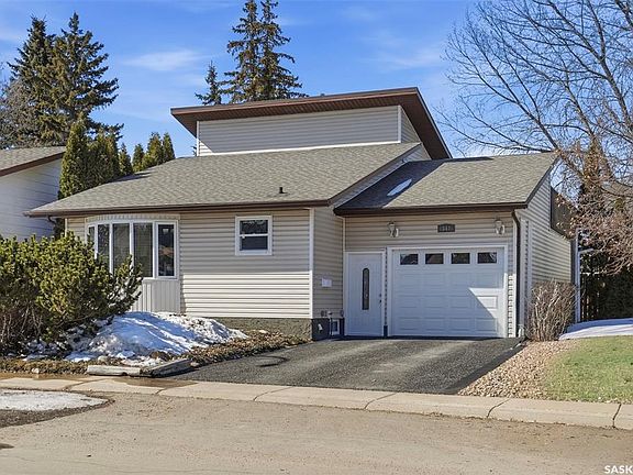 3rd image of 347 DELARONDE ROAD