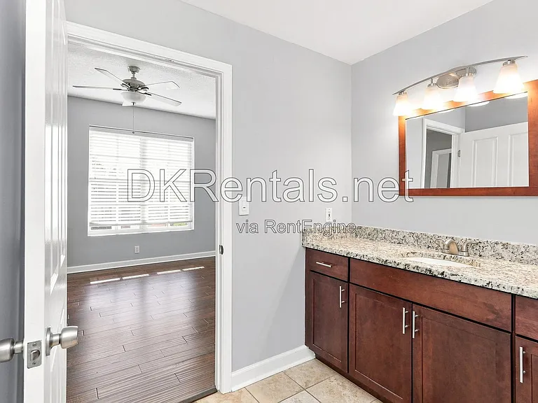 1101 Juniper St NE #728 — Photo 15