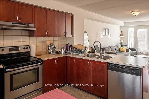 2935 Hazelton Pl #7 — Photo 8