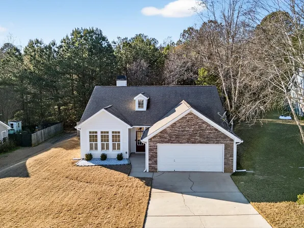 128 Meadowbrook Ln, Grantville, GA 30220