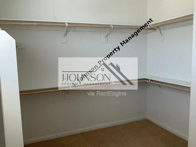 2717 Rabbit Hollow Dr — Photo 5