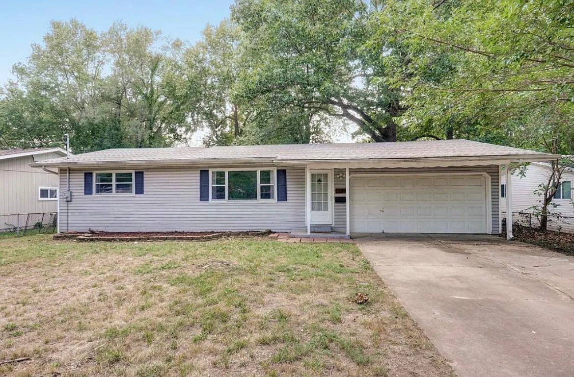 1339 S Prince Ln — Photo 1
