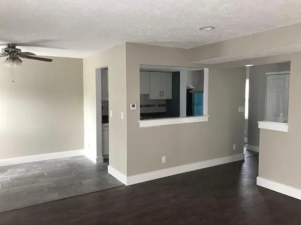 1125 Harvest Dr NE APT 3, Warren, OH 44481