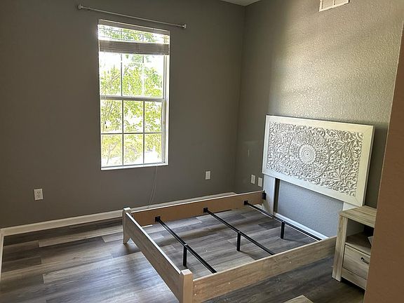 5th image of 3331 Whitestone Cir #1-203
