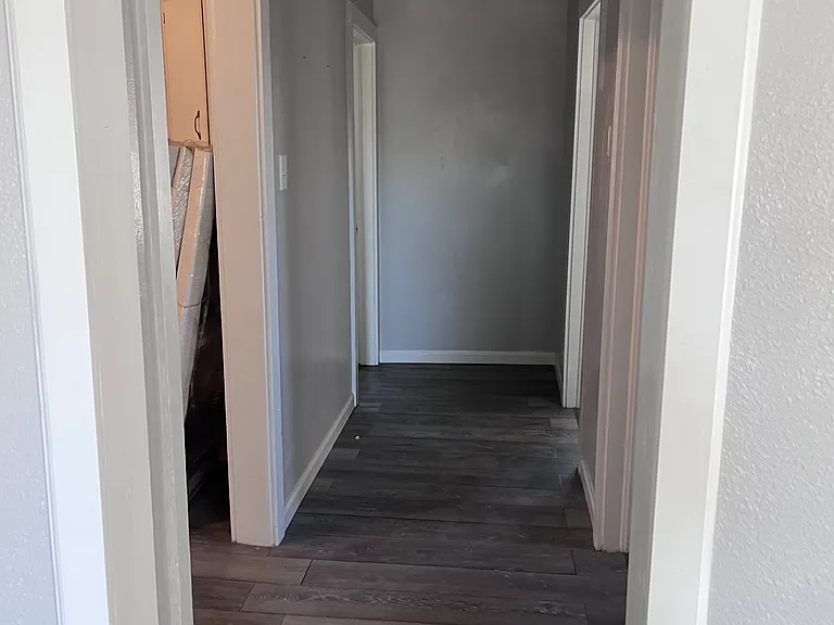1101 N Missouri Ave — Photo 2