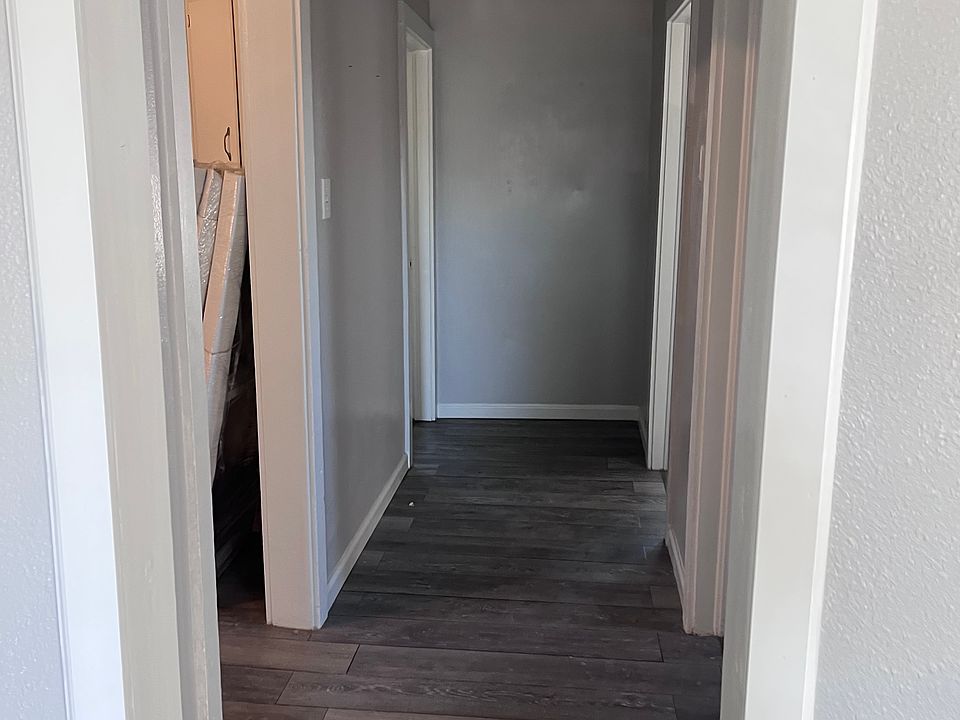 2nd image of 1101 N Missouri Ave