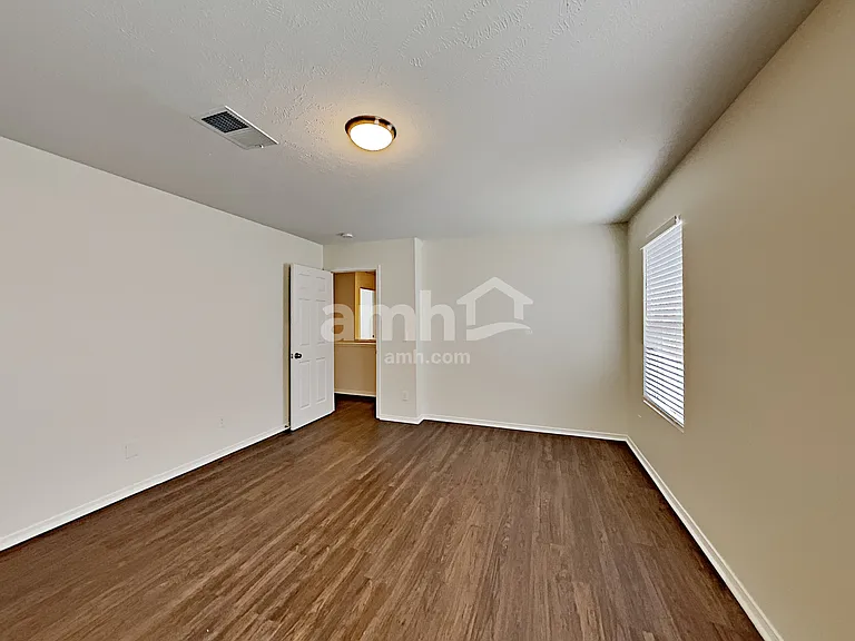 5209 Sunsail Dr — Photo 19