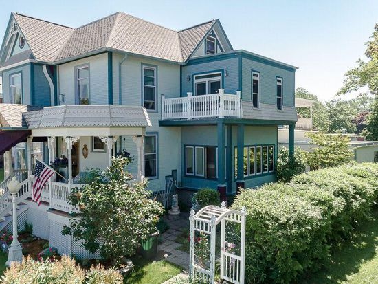 1259 Lakeshore Dr Muskegon Mi 49441 Mls 19022674 Zillow