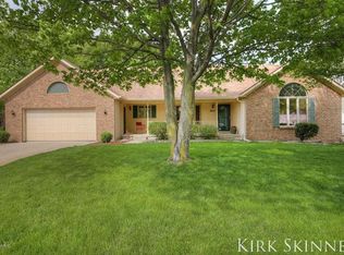 8631 Ridgebluff Dr SW, Byron Center, MI 49315