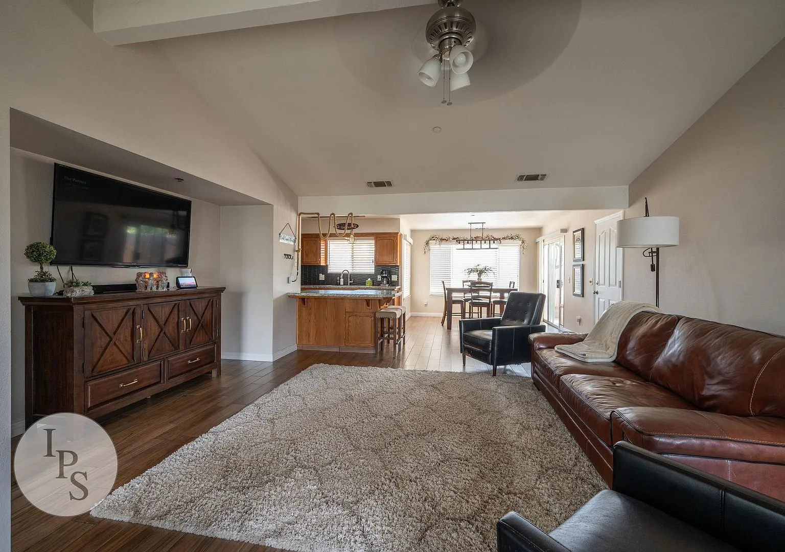 Charming Gated 2-Bed Condo with Attached 2-Car Garage & Water/Garbage Included in Prime Fresno Lo... — Photo 4