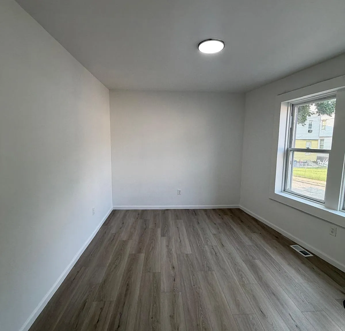 2 bed, $1,750 — Photo 2