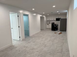 (Undisclosed Address), Staten Island, NY 10305