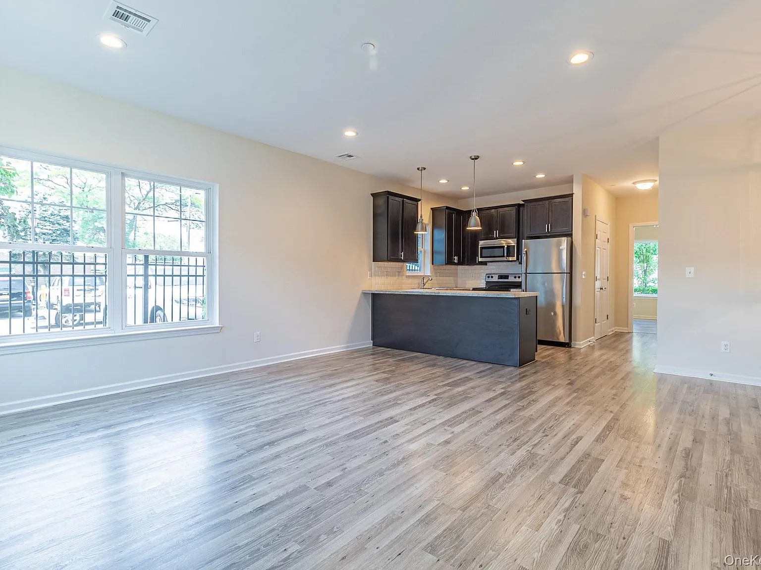 1 bed, 1.0 bath, 900 sqft, $2,850 — Photo 1