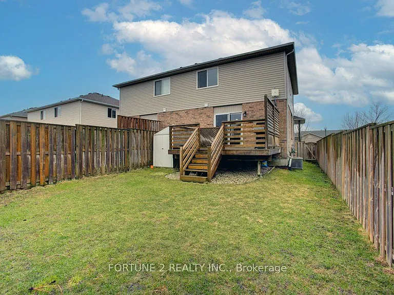 455 Danby St E — Photo 31