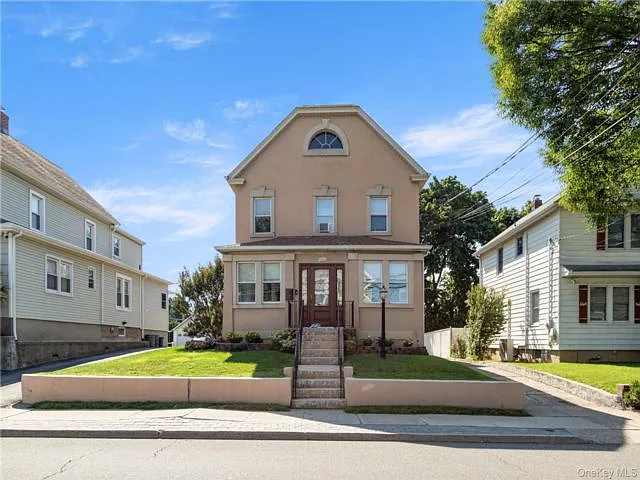 1 bed, 1.0 bath, 750 sqft, $2,800 — Photo 1