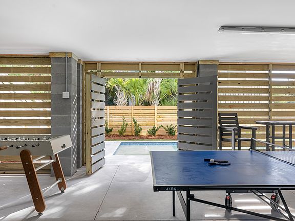 Ping Pong Table & Fuzz B
all Table in Garage