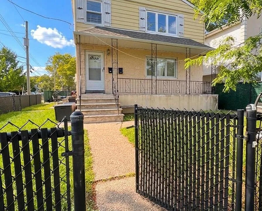 2309 Hylan Blvd #2