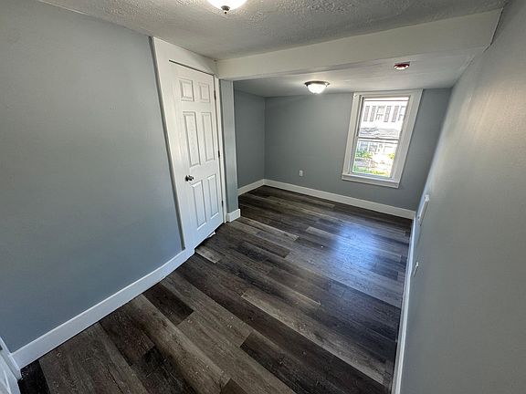 4th image of 590 Christopher St Floor 2