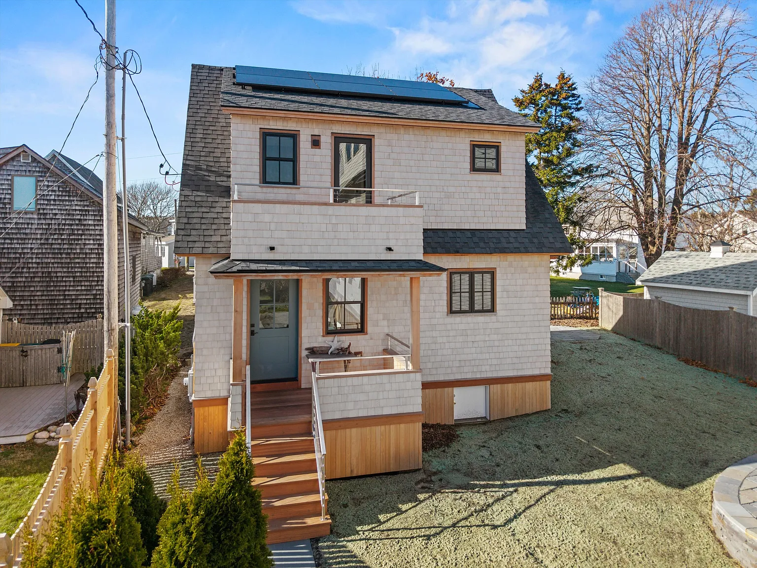 2 bed, 1.5 bath, $3,000 — Photo 1