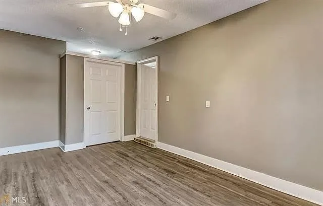 802 S Rogers St — Photo 12
