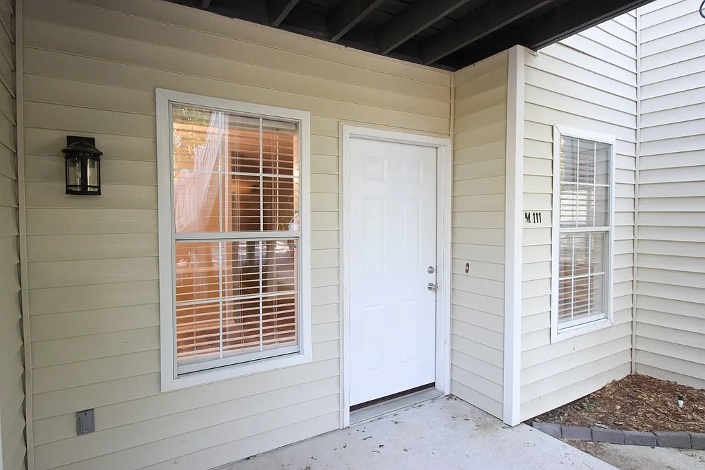 3 bed, 2.0 bath, 1364 sqft, $1,500 — Photo 3