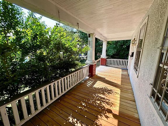 3rd image of 3116 Barton Ave APT 1