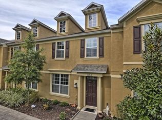 1064 Winglewood St, Altamonte Springs, FL 32714