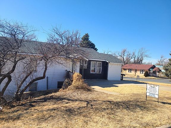 2nd image of 310 E Browning Ave