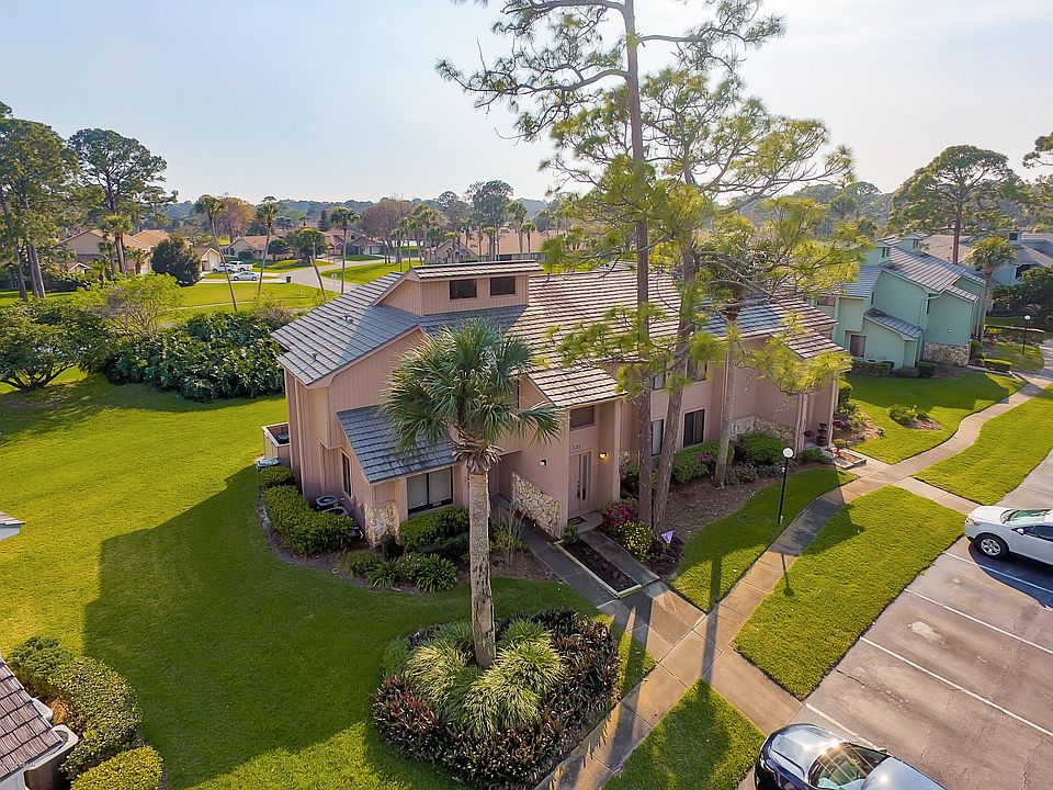 1st image of 136 Golden Eye Dr APT C