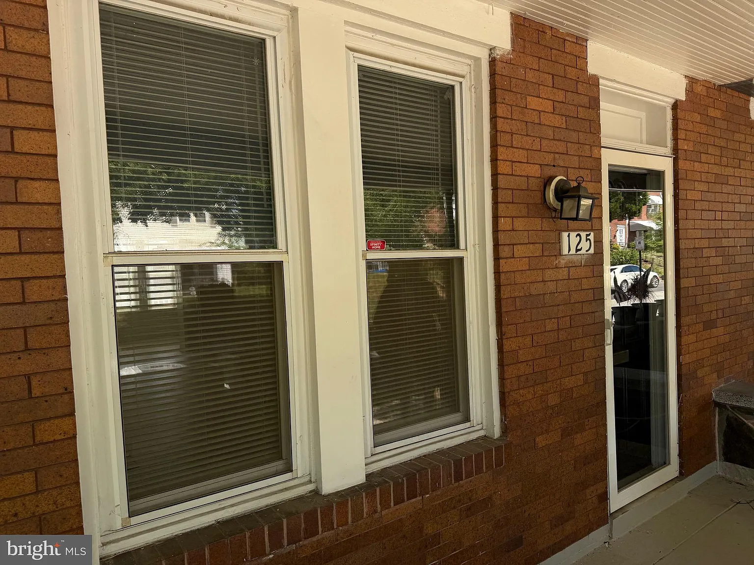 3 bed, 1080 sqft, $2,250 — Photo 2