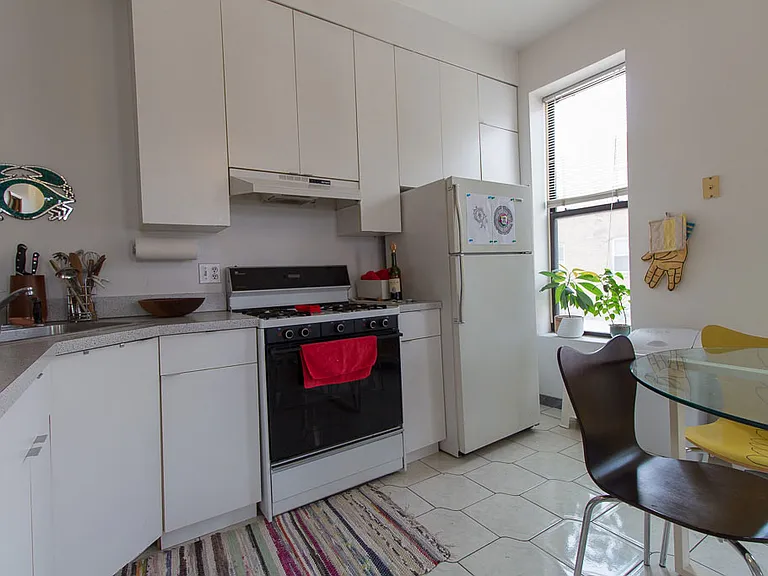 2327 W Ohio St #2C — Photo 3