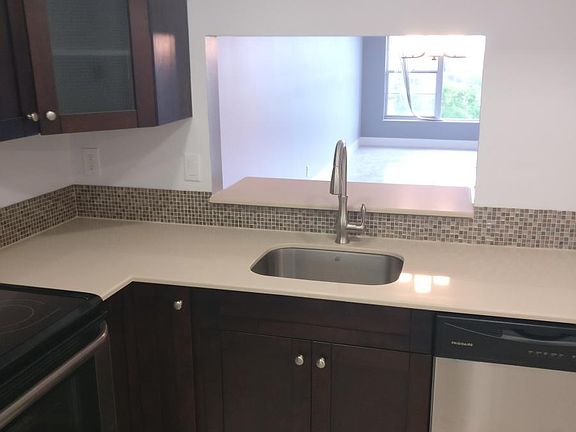4th image of 3955 N Nob Hill Rd APT 505