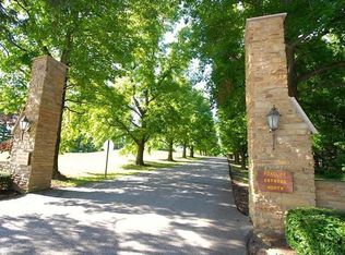 2350 E Stafford Pl, Martinsville, IN 46151