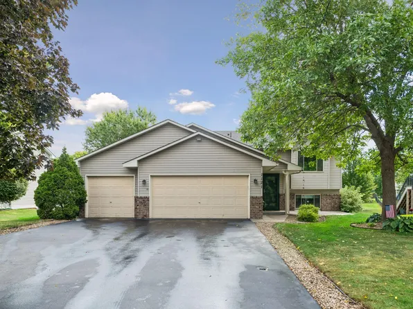 1121 Scott St S, Shakopee, MN 55379
