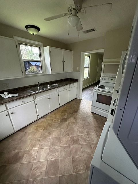1st image of 5154 Bradley St